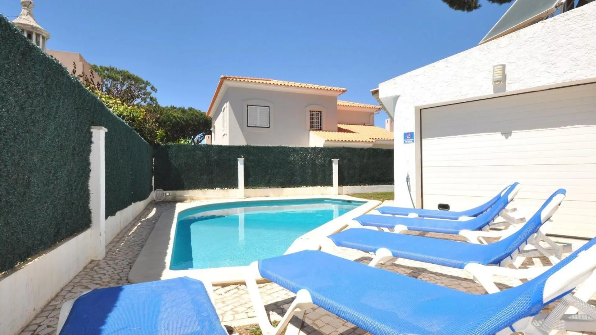 Villa In Typical Portuguese Style Quiet Area Of Vilamoura With Private Pool Portugal
